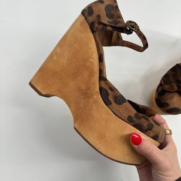 Jeffrey Campbell Daisy D Leopard Print Wood Platform Wedges - Size 7M - Picture 6 of 11